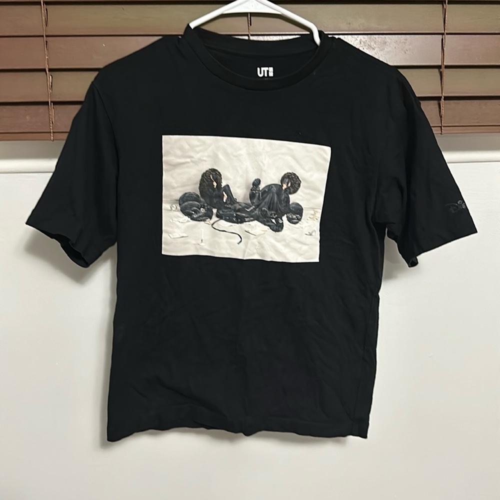 Disney shirt, size s